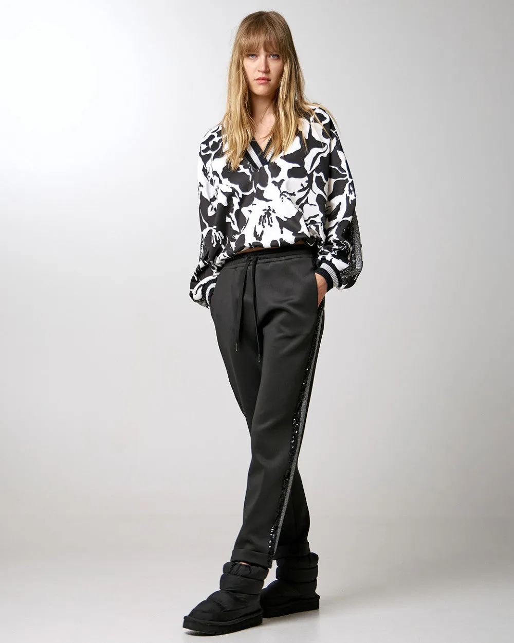 Access Fashion Floral Blouse With Rib Neckline