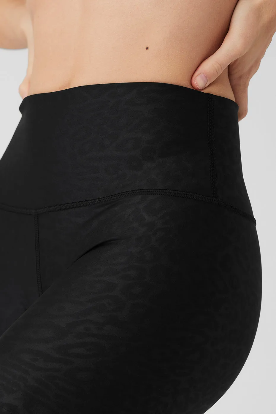 Airlift High-Waist Leopard Debossed Legging - Black