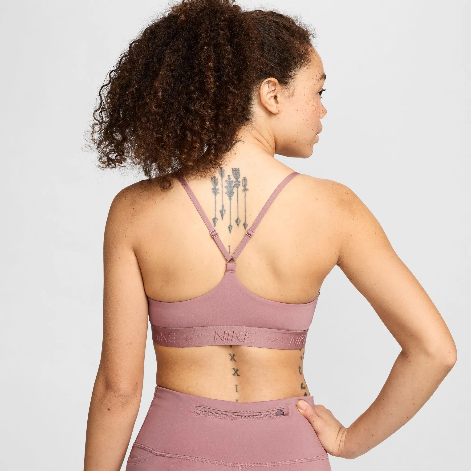 Nike Women's Indy Light-Support Sports Bra Smokey Mauve / Black