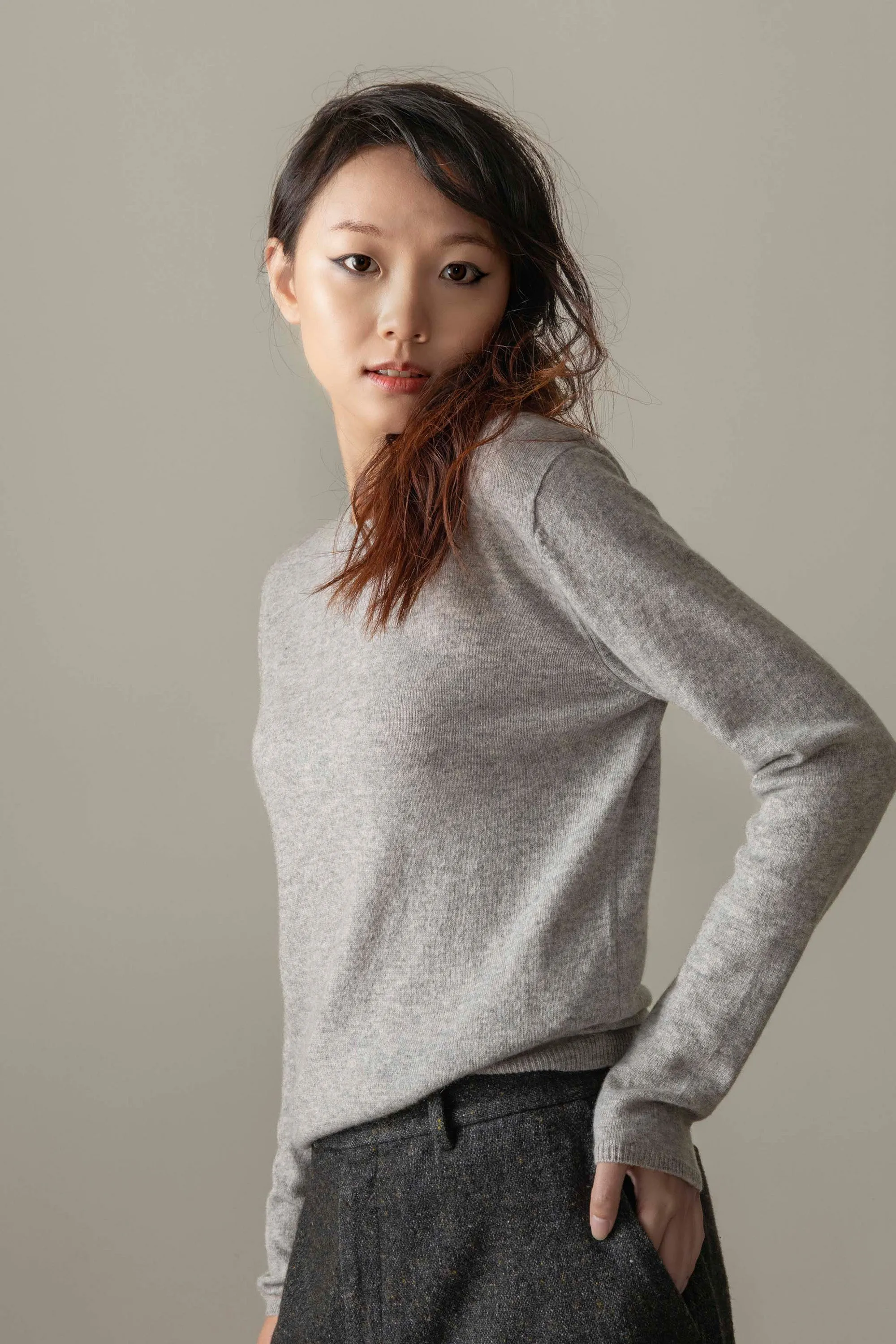 Women's Cashmere Crew Neck Jumper - Light Grey